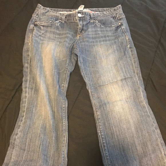 Maurices 13/14 Capris - Picture 1 of 4